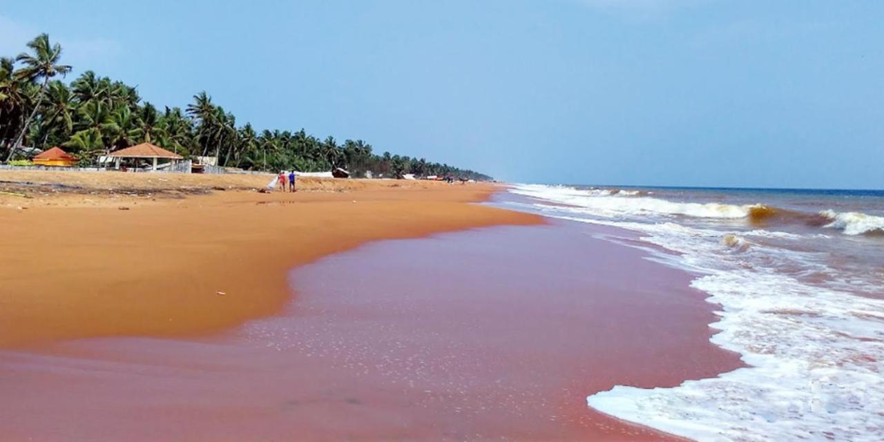 Hotel Sunday - Townhouse Club Airport Trivandrum Thiruvananthapuram Buitenkant foto